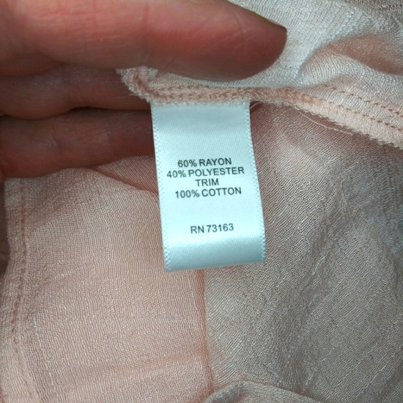 Spense Size 1X Gauzy Lace Trimmed, Light Pink Sleeveless Boho Tunic Top - Picture 7 of 9